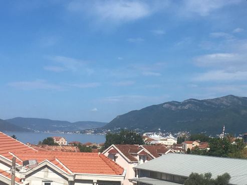 44168599_293111857971757_1559354057963864064_n